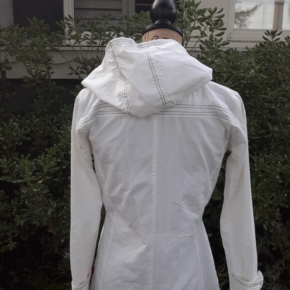 Light Weight Coat with Detachable Hood XS - Picture 4 of 7